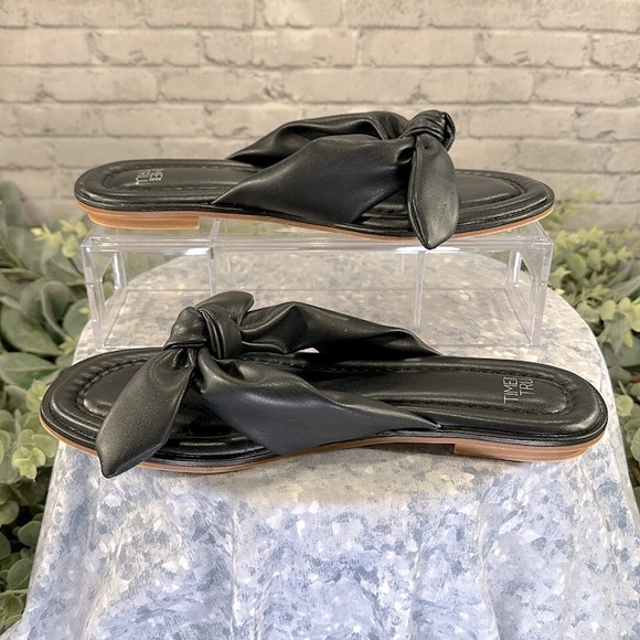 Time and Tru Black Knotted Bow Comfort Flip-Flop Sandals Women’s 8M☀️VGUC☀️ - Picture 5 of 8